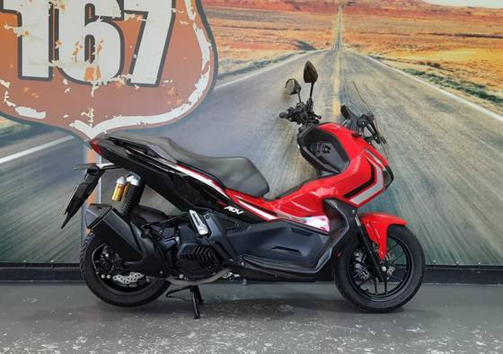 HONDA ADV 